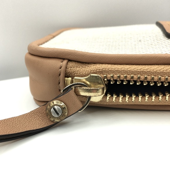 NWT Henri Bendel || Canvas Card Wallet Wristlet || Minor FLAWS - Picture 6 of 12